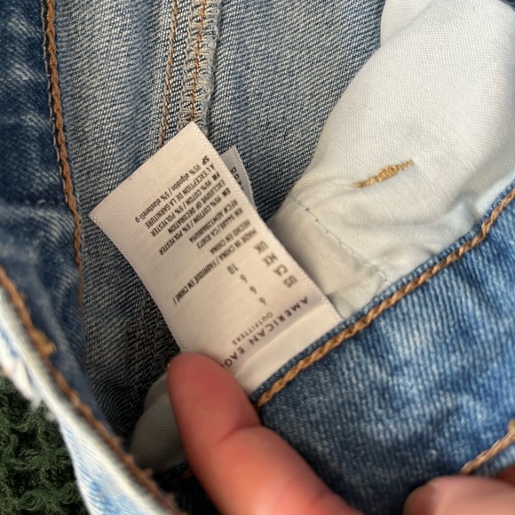 American Eagle Blue denim shorts - Picture 2 of 2